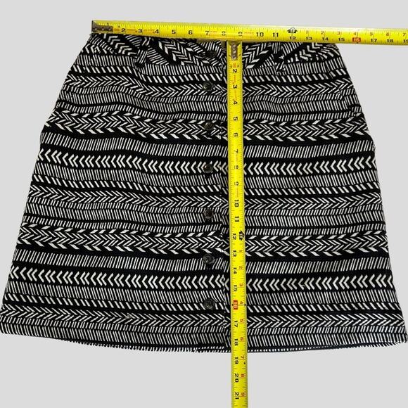 Maeve Anthropologie Striped Button Front Skirt 8 Fieldnotes Black White Tribal - Picture 12 of 15